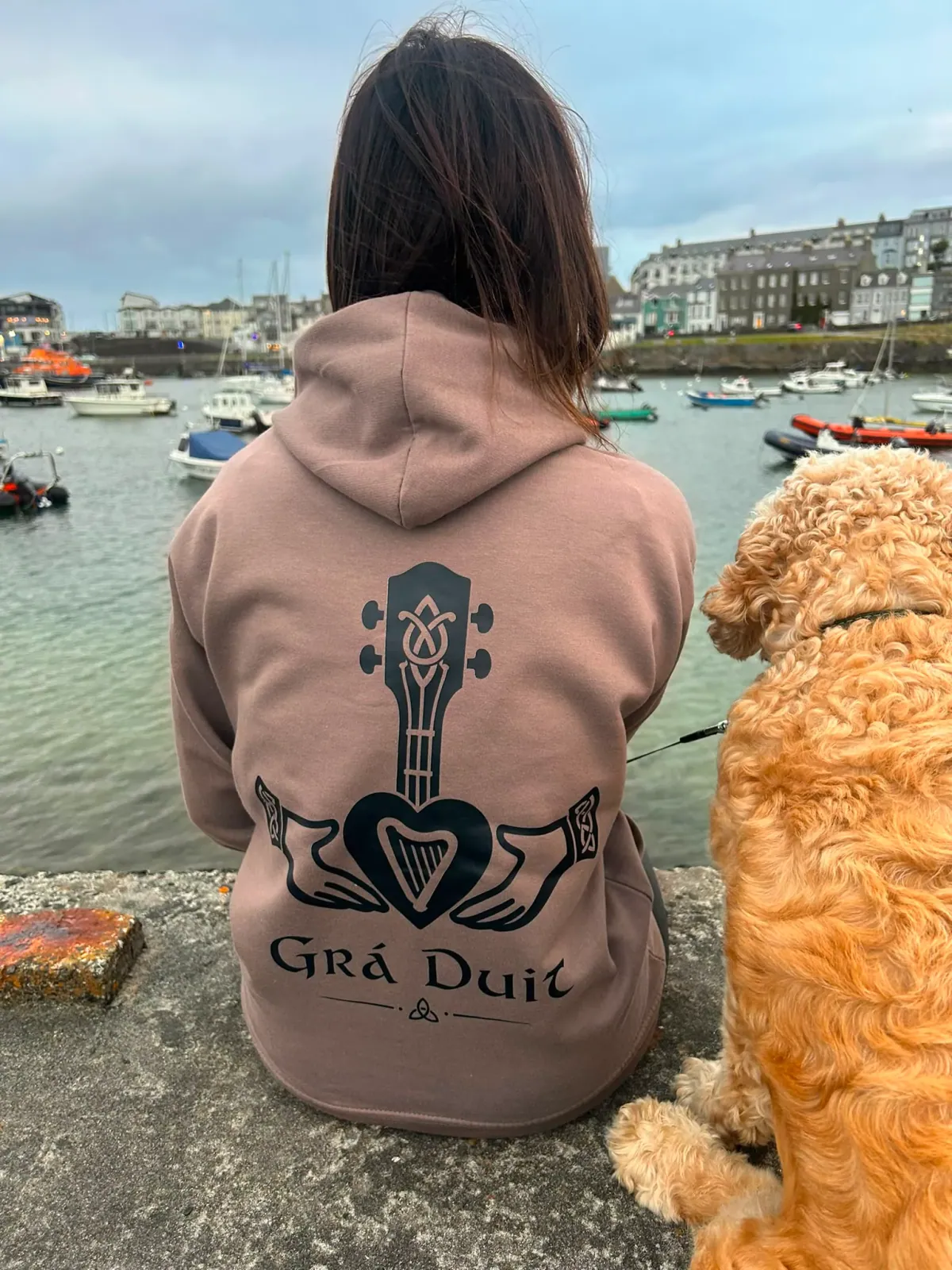 Grá Duit heritage brown hoodie by the harbour